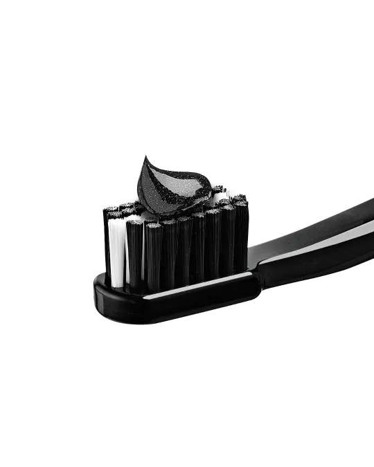 Curaprox Black Is White Λευκαντική Οδοντόκρεμα 10ml και Black Is White Οδοντόβουρτσα 3 odontokrema-black-is-white-90-ml-me-vourtsa (1)